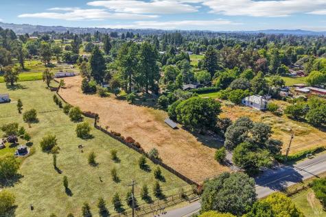 4190 Hessel Road Sebastopol CA 95472