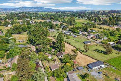 4190 Hessel Road Sebastopol CA 95472