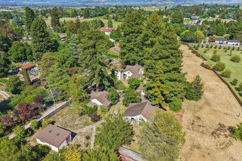 4190 Hessel Road Sebastopol CA 95472