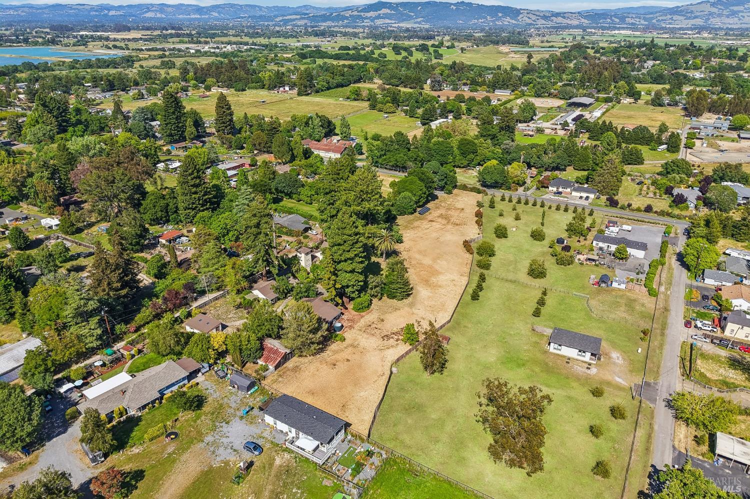 4190 Hessel Road Sebastopol CA 95472