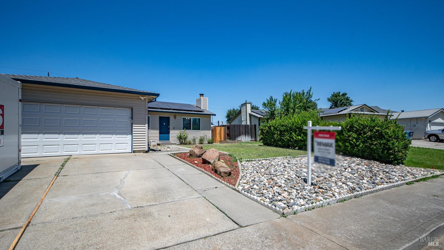 655 W Creekside Circle Dixon CA 95620