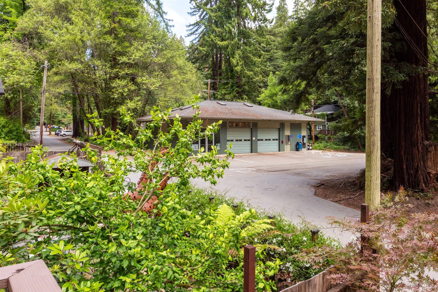 14760 Rio Nido Road Guerneville CA 95446