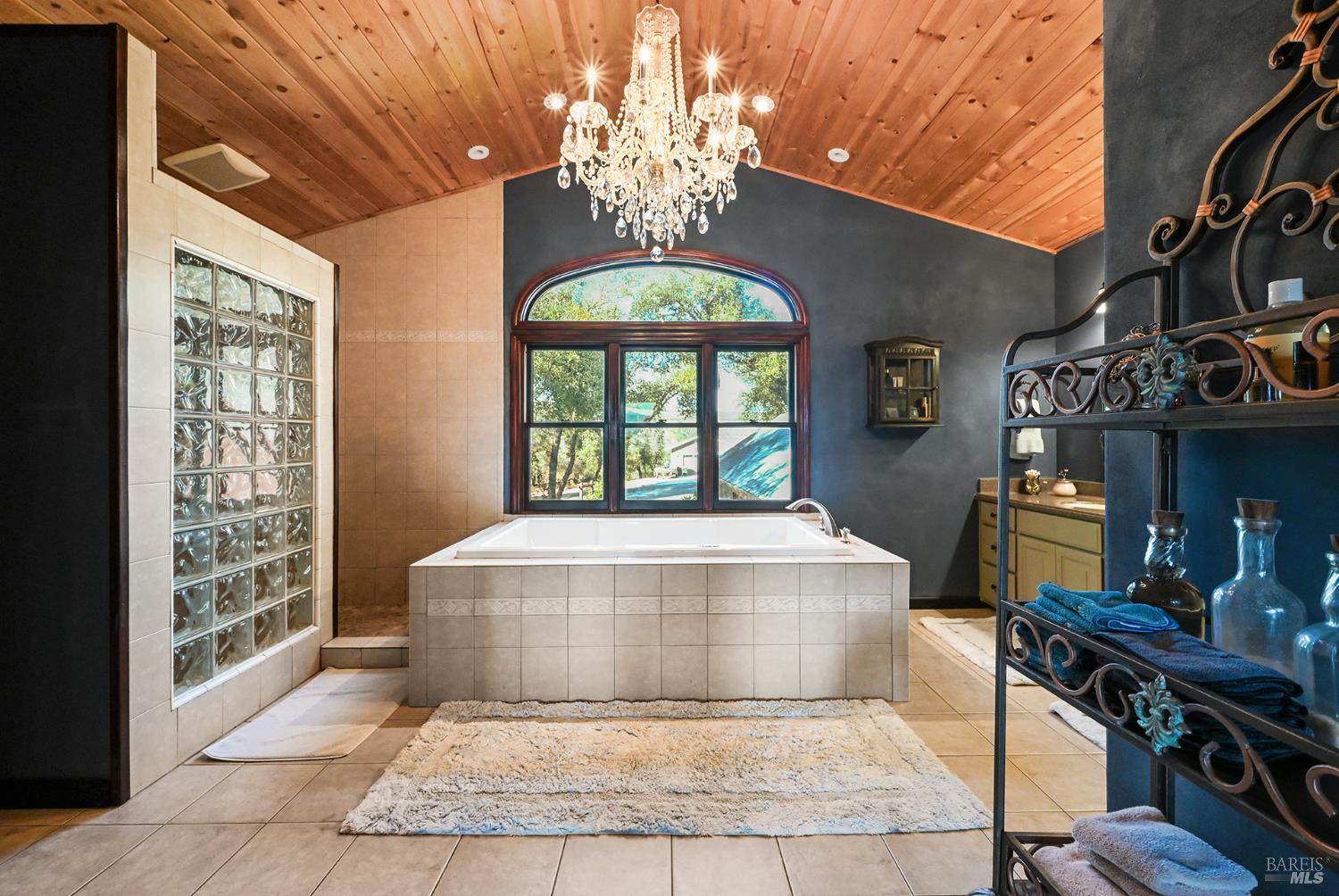 18921 Timber Point Road Hidden Valley Lake CA 95467
