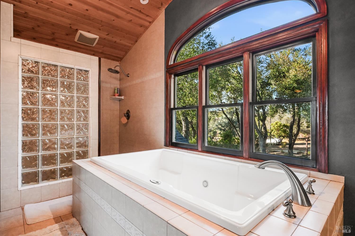 18921 Timber Point Road Hidden Valley Lake CA 95467