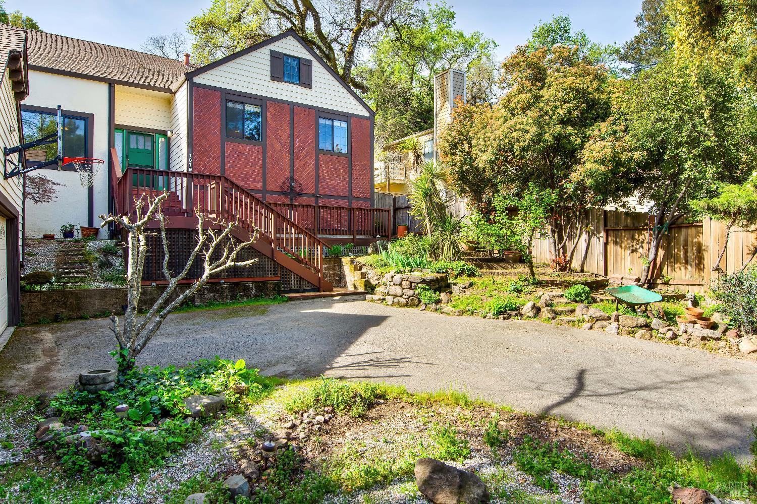 1619 Foothill Boulevard Calistoga CA 94515