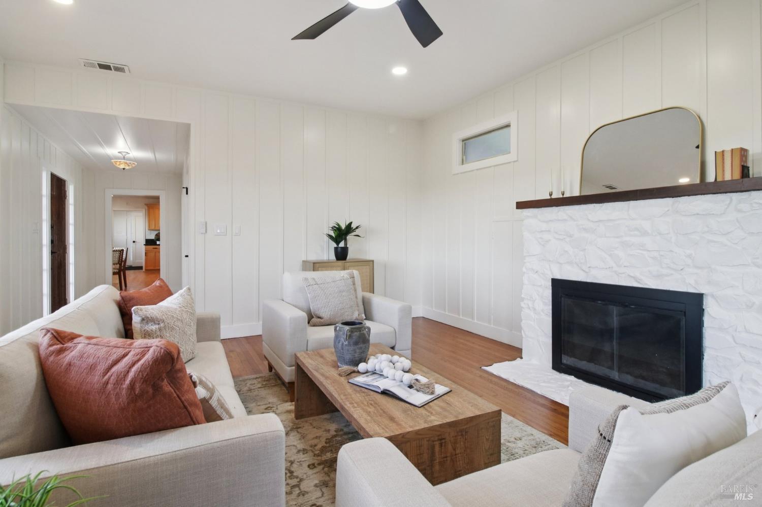 85 La Encinal Orinda CA 94563