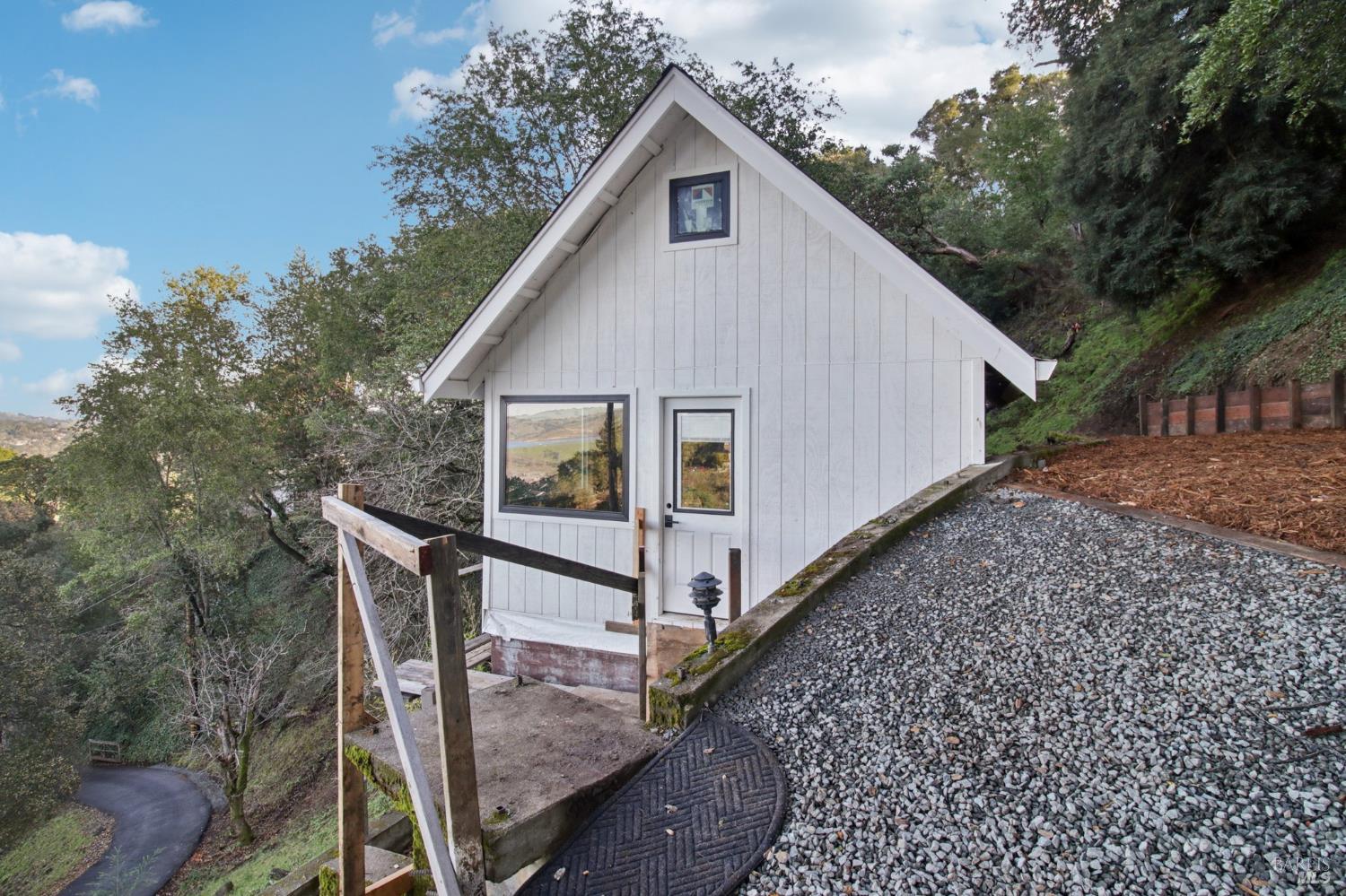 85 La Encinal Orinda CA 94563
