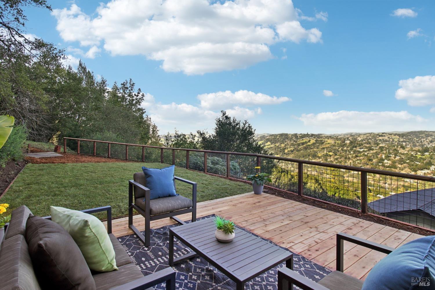 85 La Encinal Orinda CA 94563