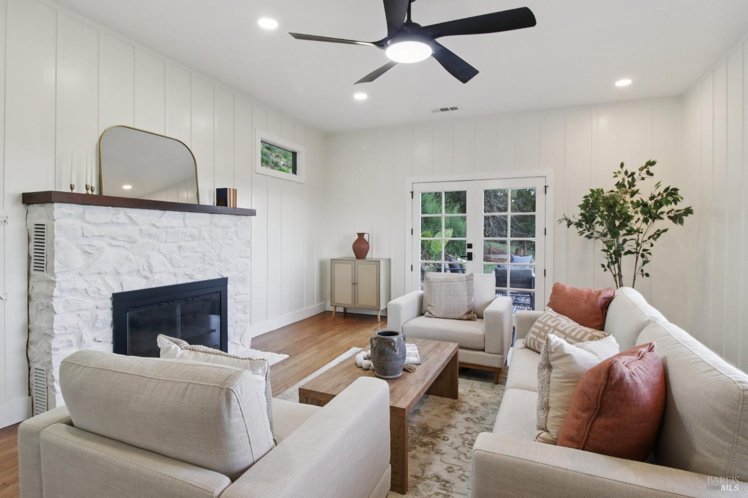 85 La Encinal Orinda CA 94563
