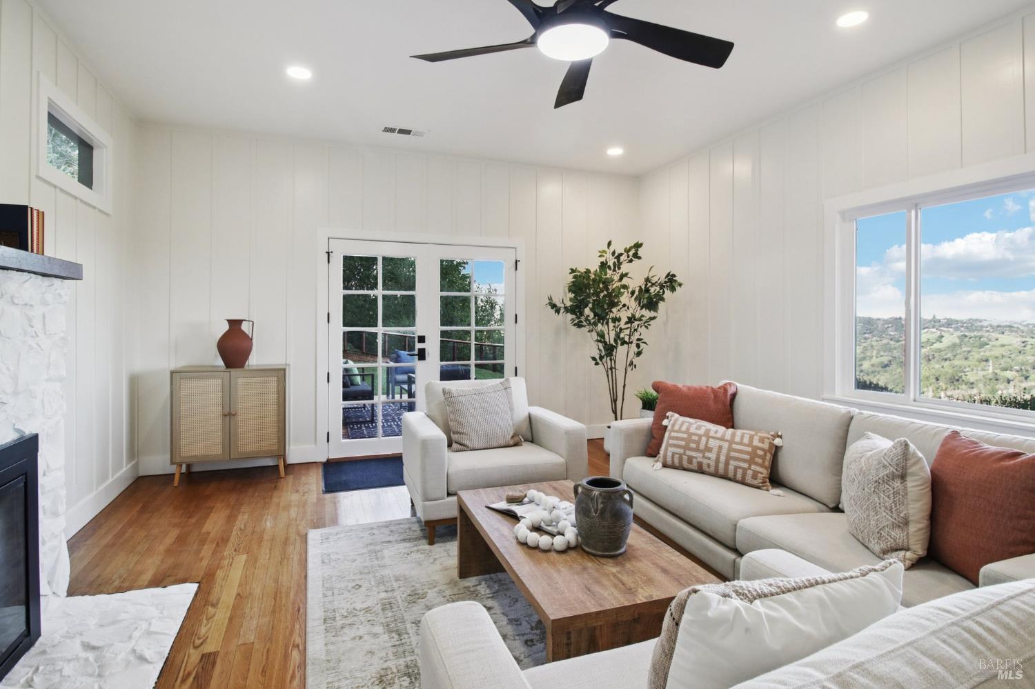 85 La Encinal Orinda CA 94563