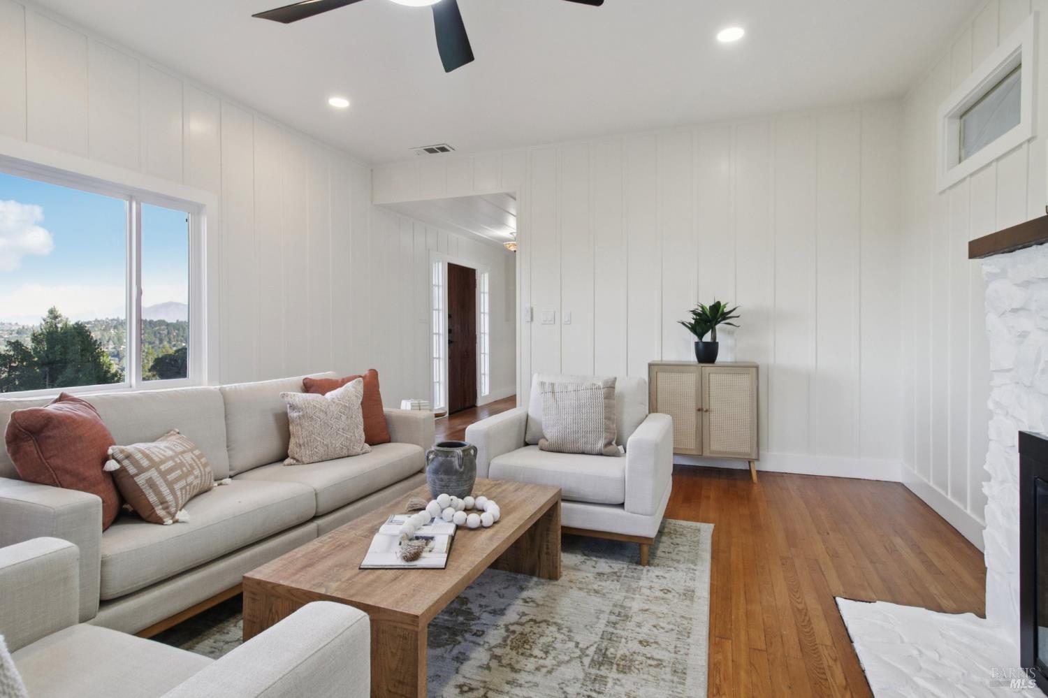 85 La Encinal Orinda CA 94563