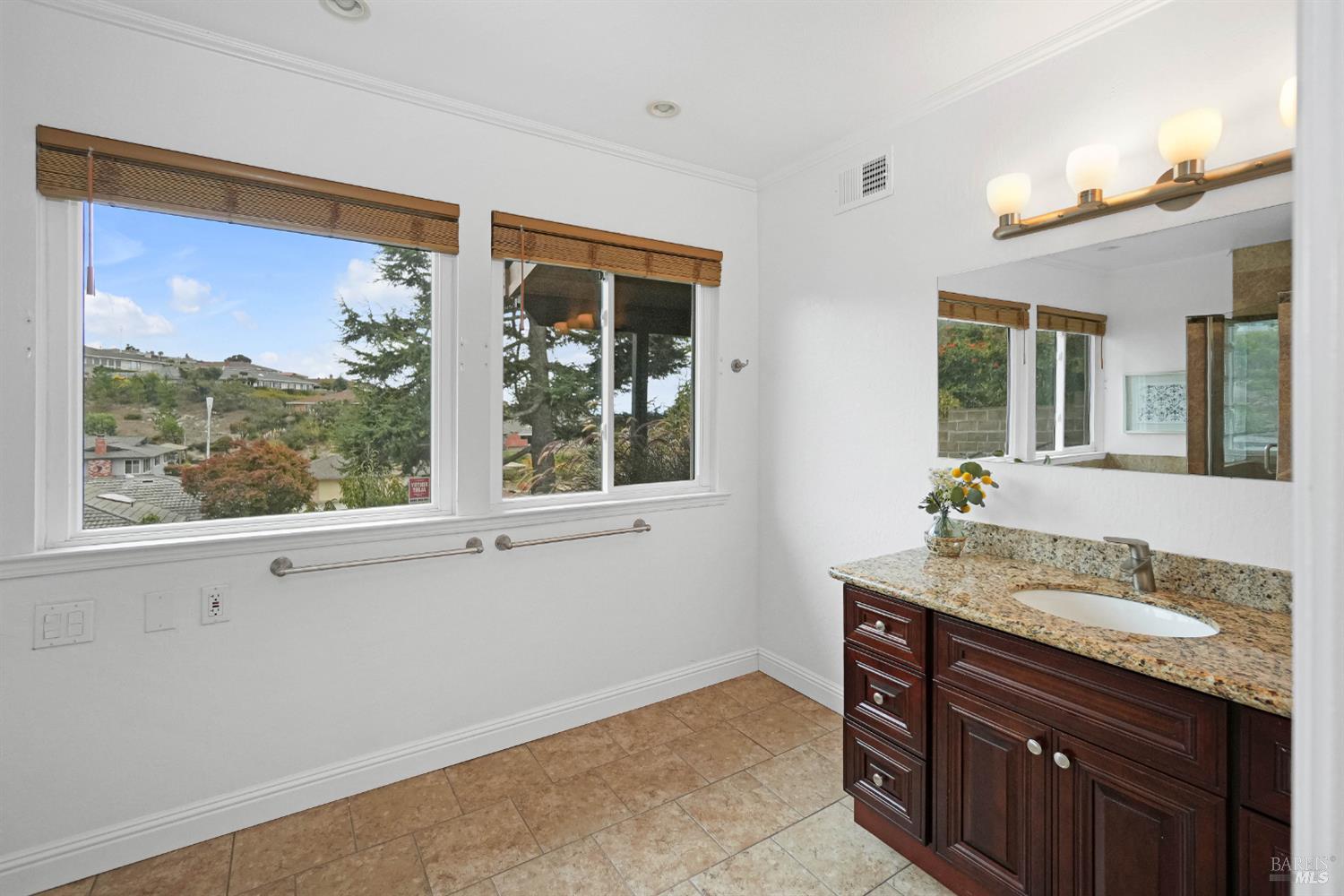 1693 View Drive San Leandro CA 94577