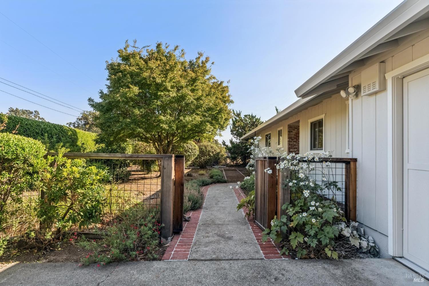 19214-19220 Willow Lane Sonoma CA 95476