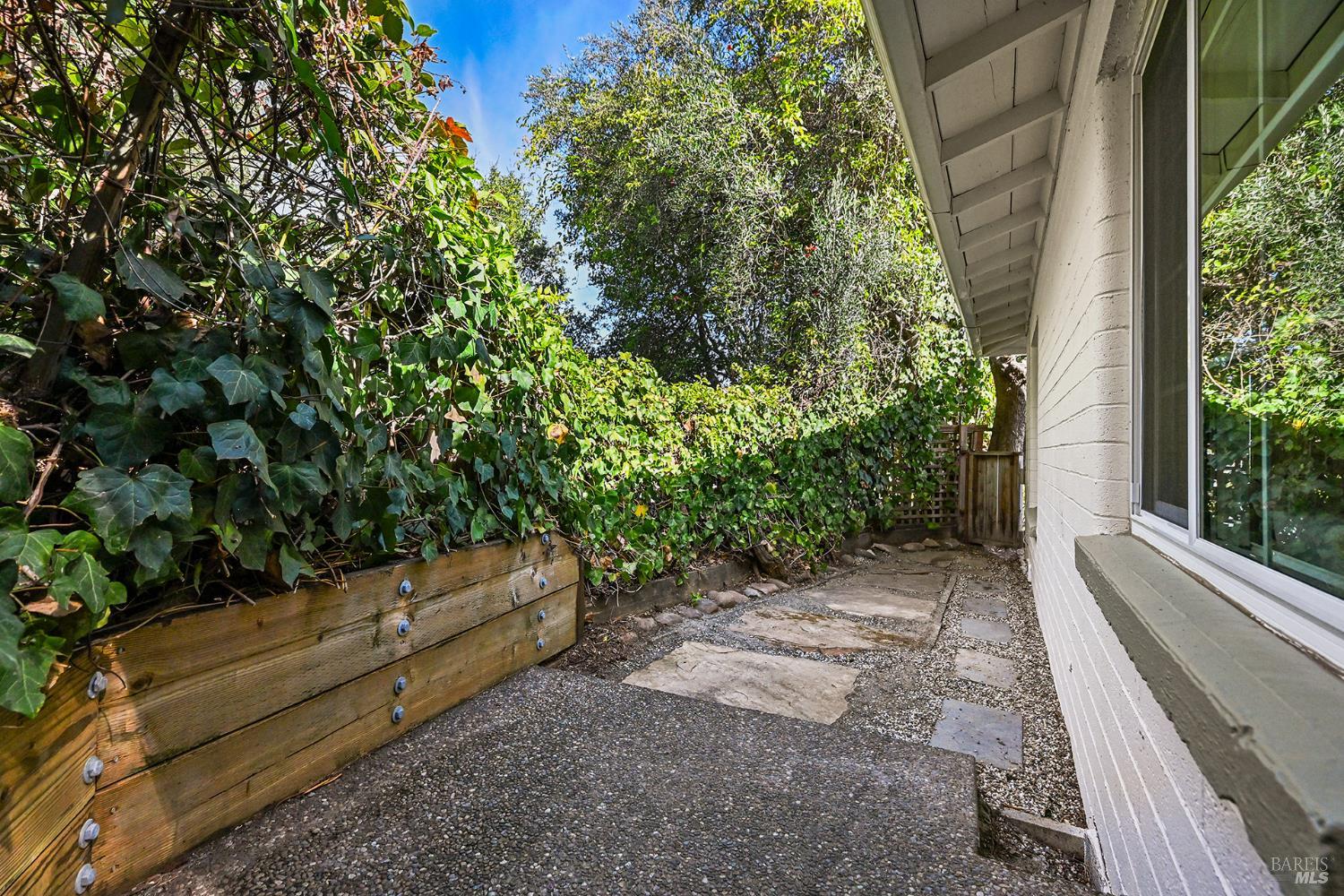 293 Bungalow Avenue San Rafael CA 94901