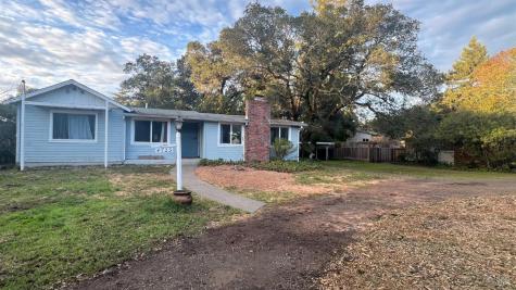 4725 Bridle Trail Santa Rosa CA 95409