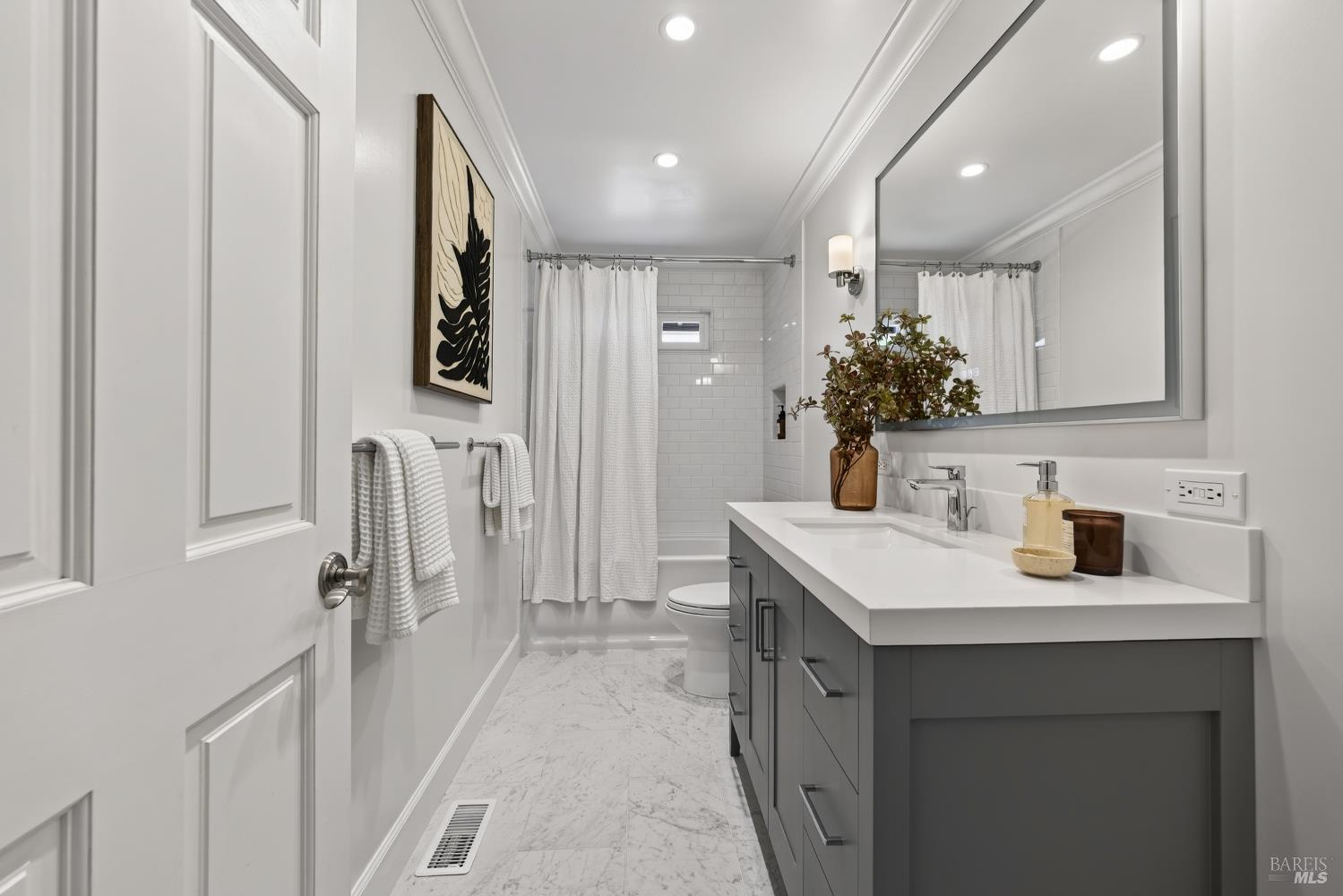 32 Longwood Drive San Rafael CA 94901