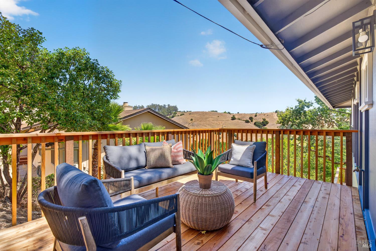 32 Longwood Drive San Rafael CA 94901
