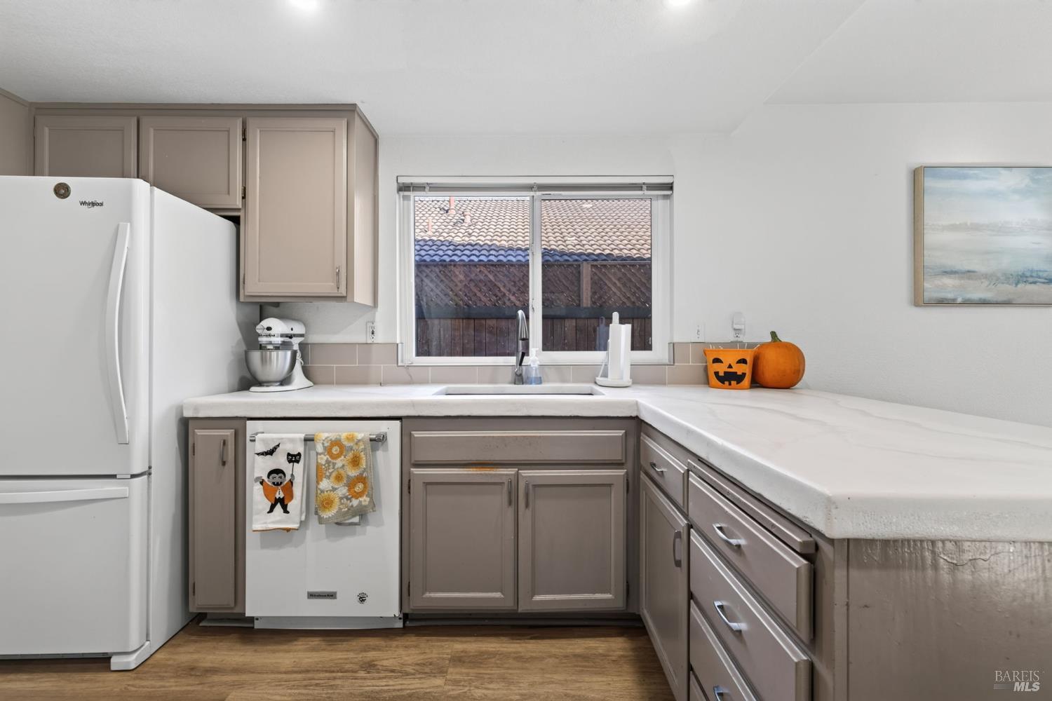 1188 Comalli Street Santa Rosa CA 95407