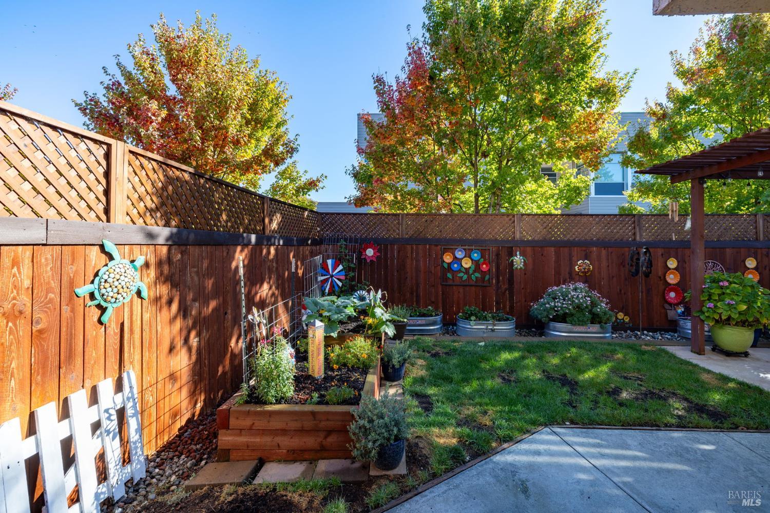 1188 Comalli Street Santa Rosa CA 95407