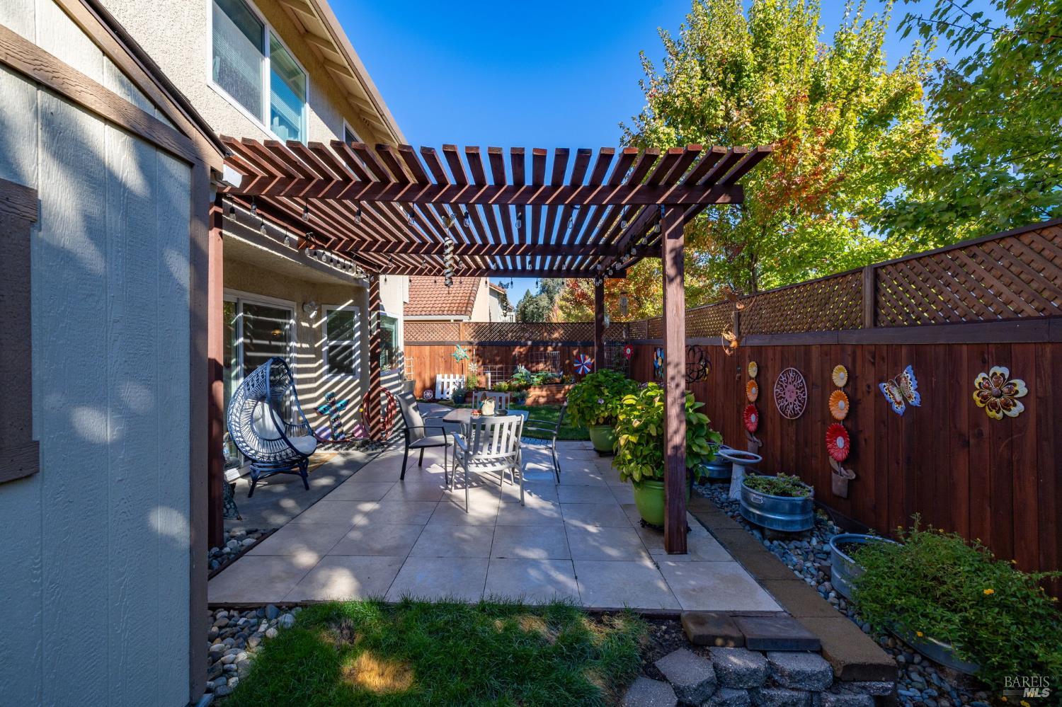 1188 Comalli Street Santa Rosa CA 95407