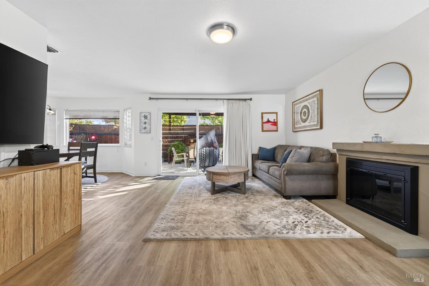 1188 Comalli Street Santa Rosa CA 95407