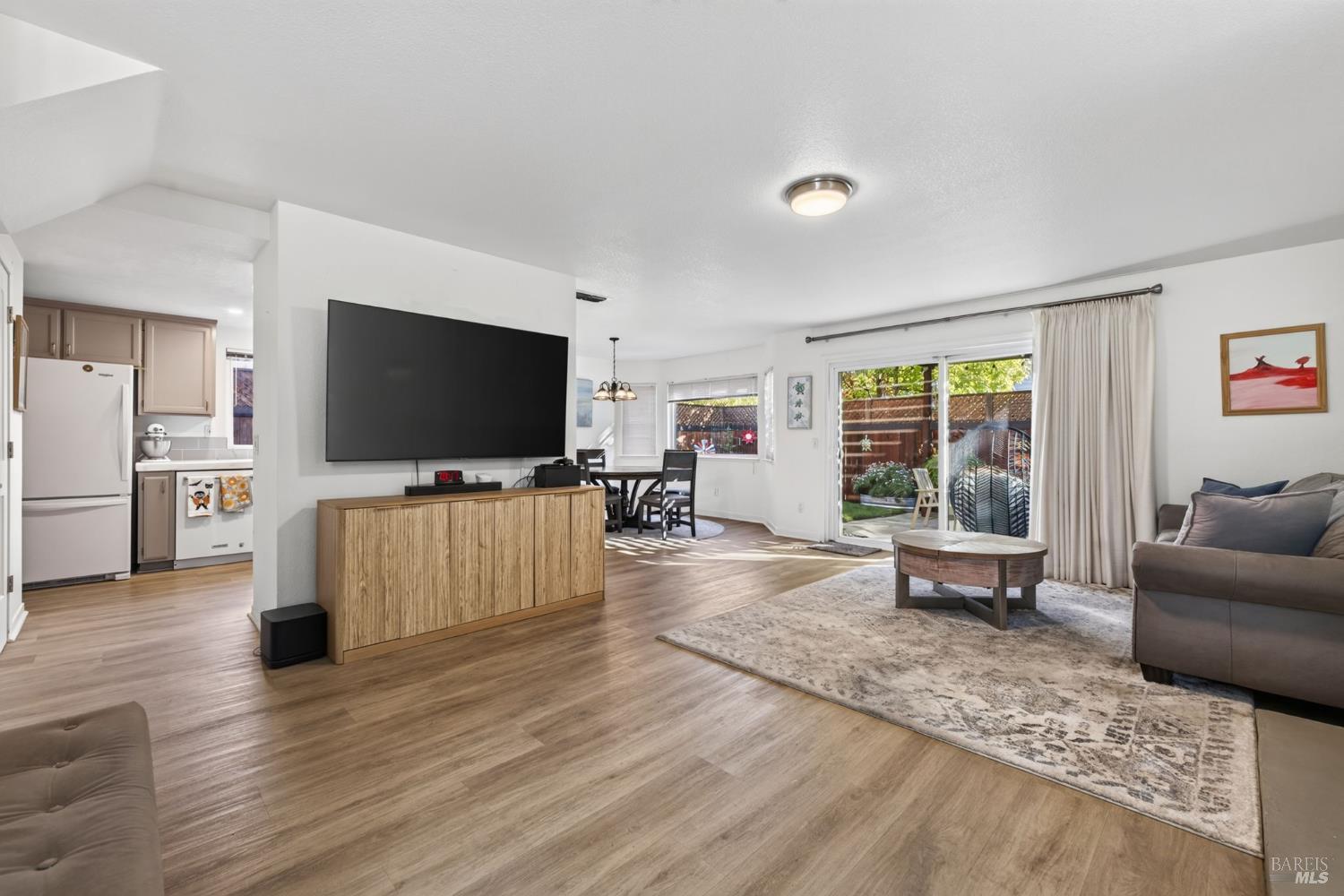 1188 Comalli Street Santa Rosa CA 95407