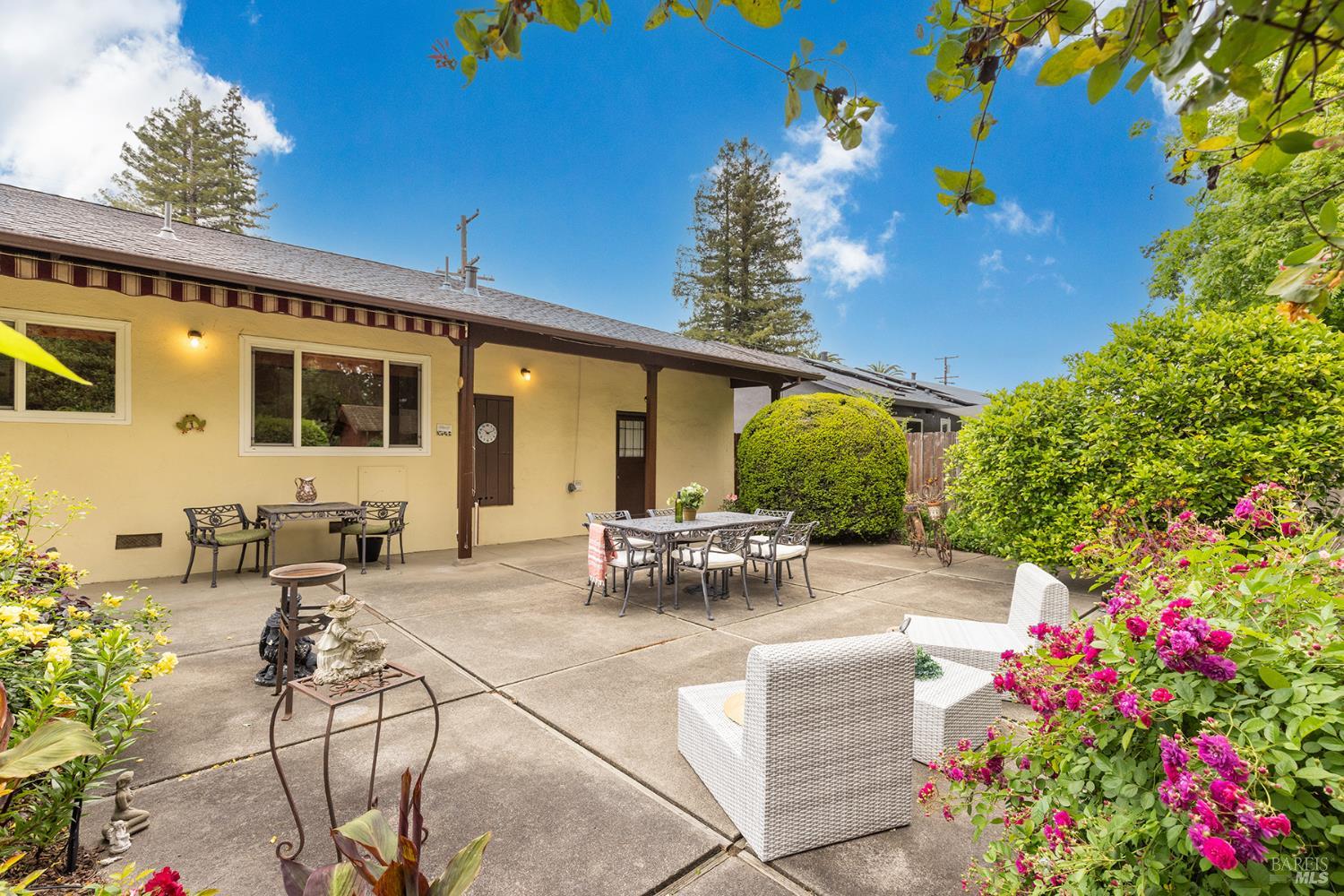 1969 Waverly Street Napa CA 94558