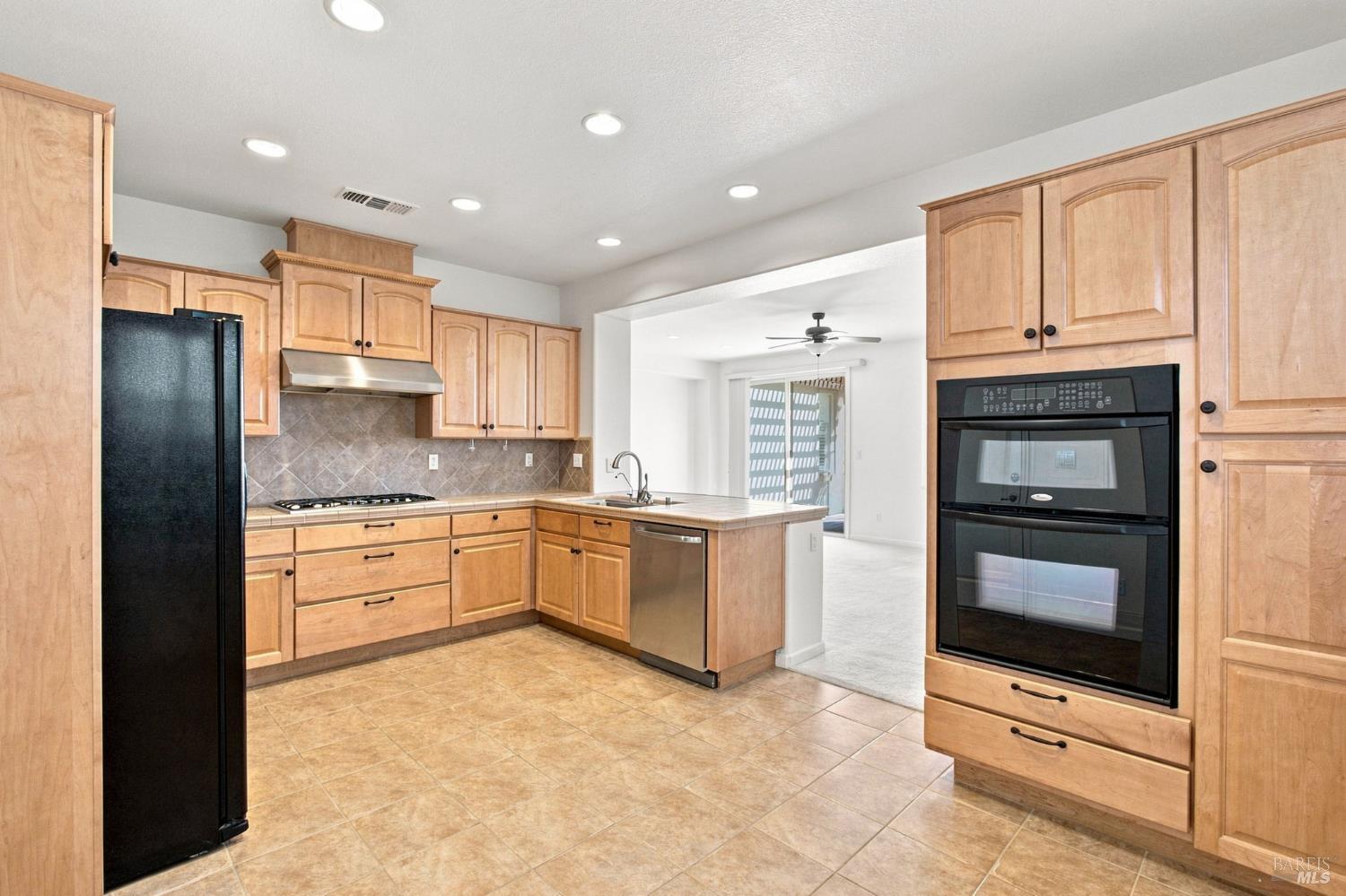 670 Sweet Bay Circle Vacaville CA 95687