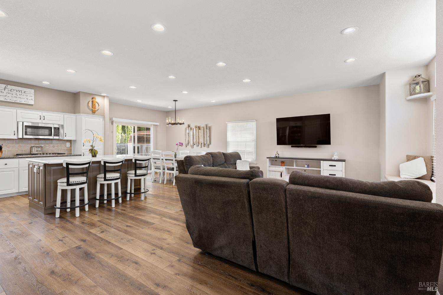 307 Flagstone Court Vacaville CA 95687