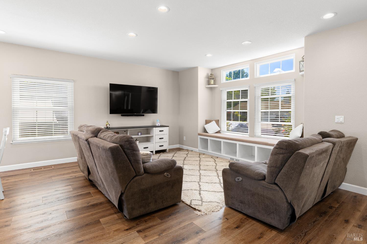 307 Flagstone Court Vacaville CA 95687