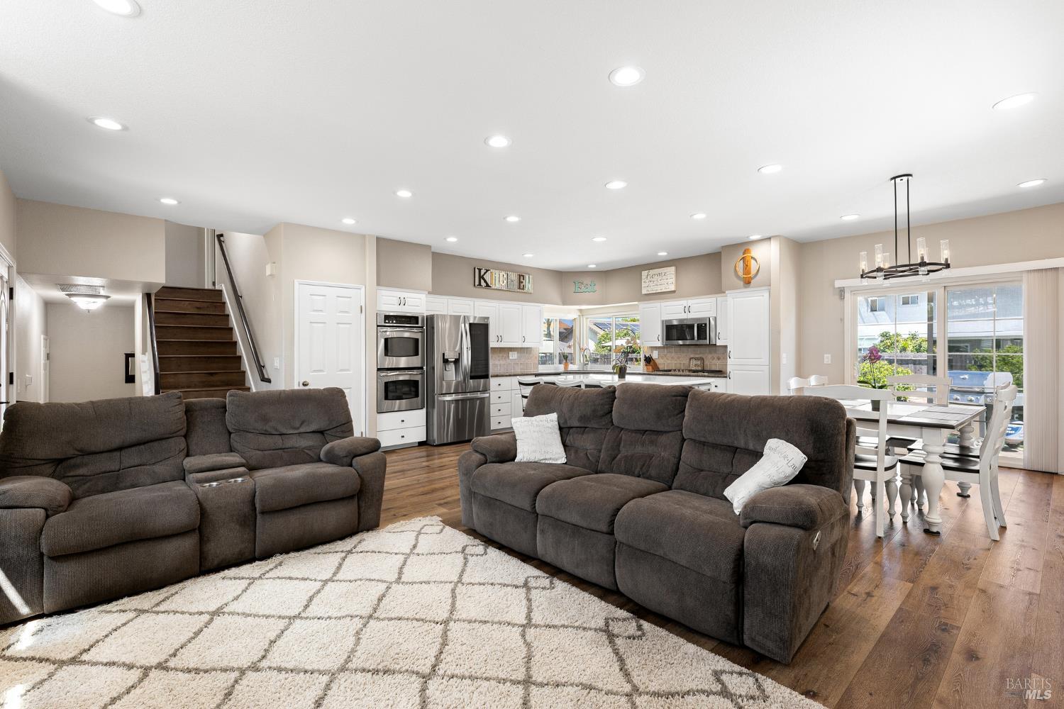 307 Flagstone Court Vacaville CA 95687