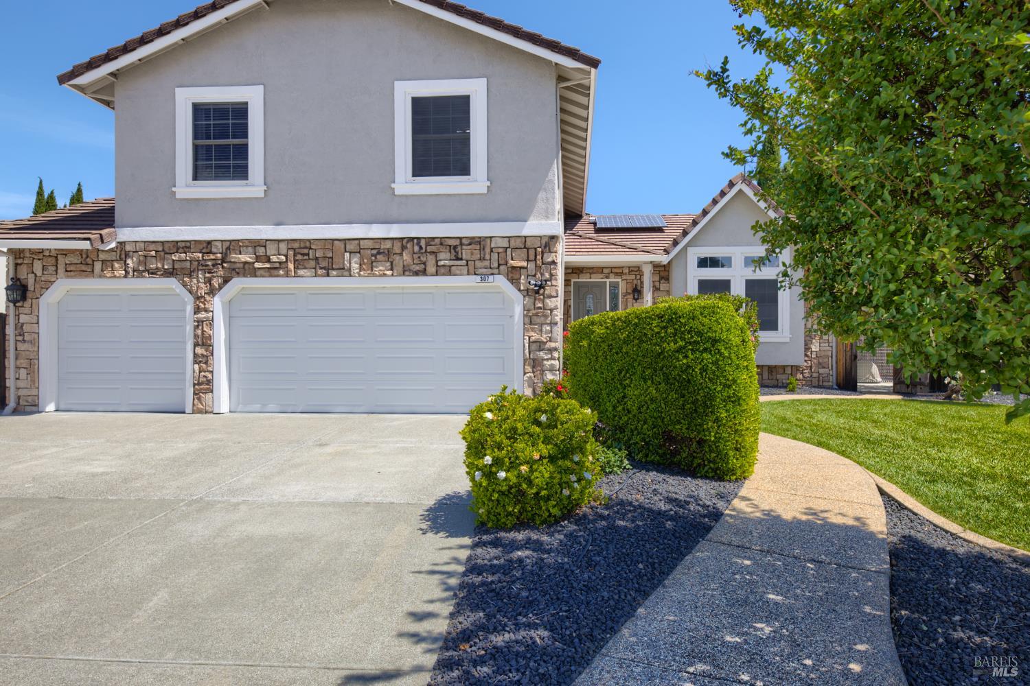 307 Flagstone Court Vacaville CA 95687
