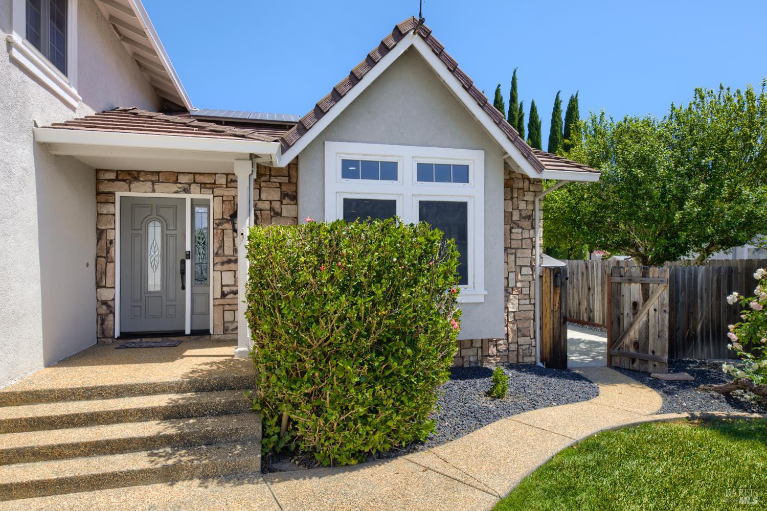 307 Flagstone Court Vacaville CA 95687