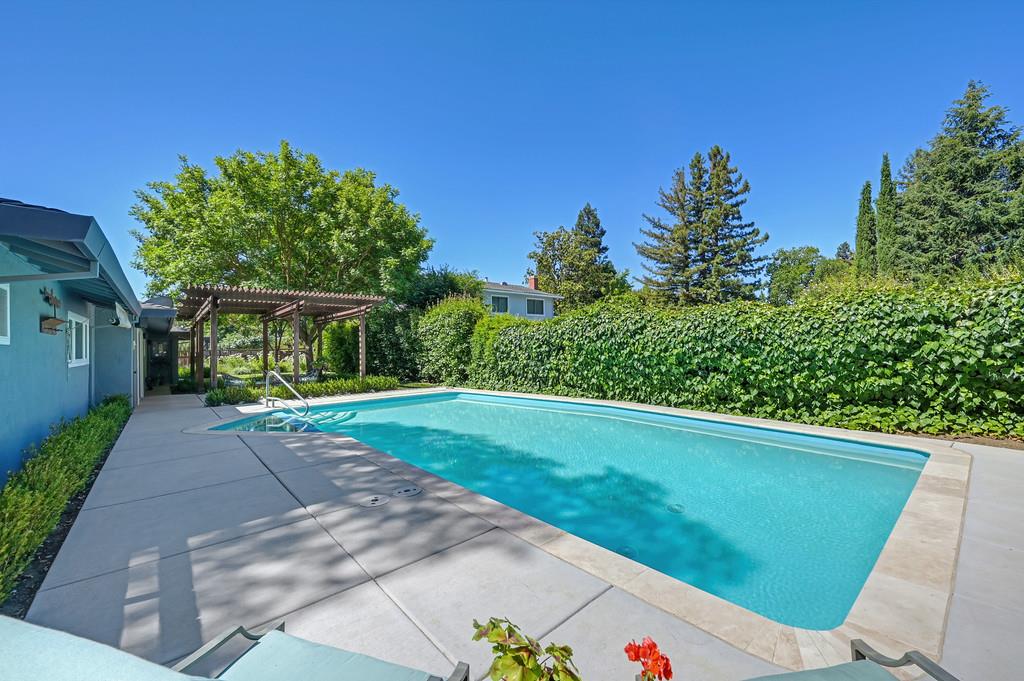 605 Cleveland Street Davis CA 95616