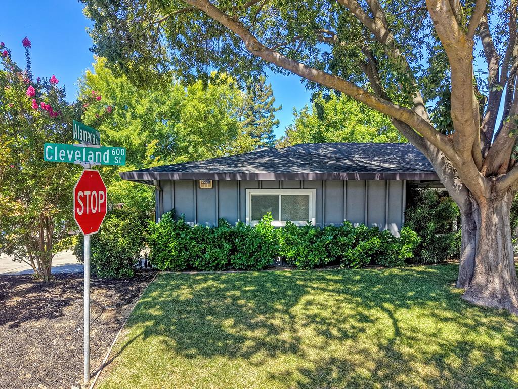 605 Cleveland Street Davis CA 95616