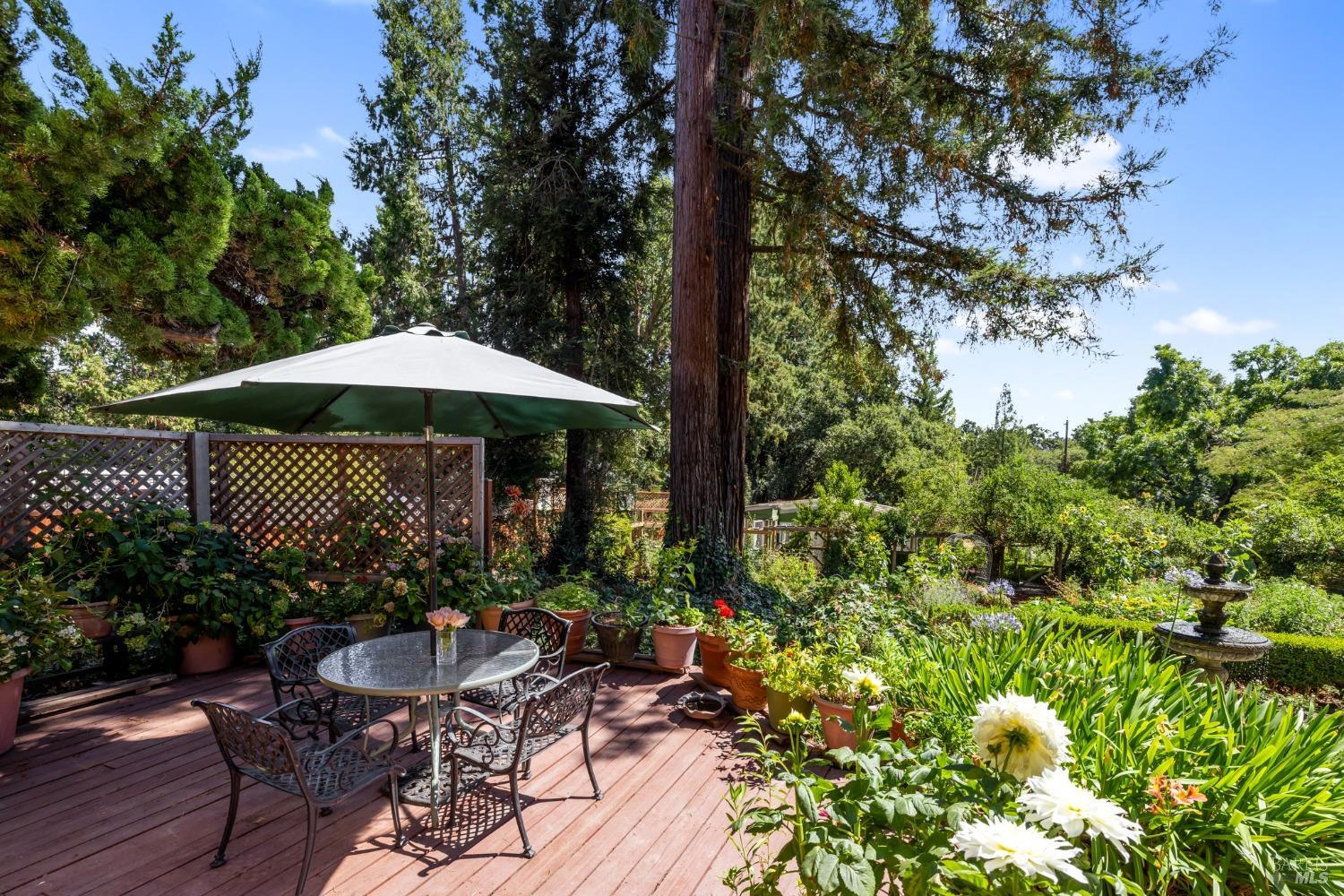 4038 E 3rd Avenue Napa CA 94558