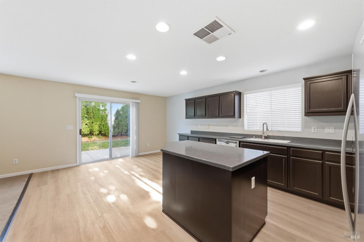 4595 Avondale Circle Fairfield CA 94533