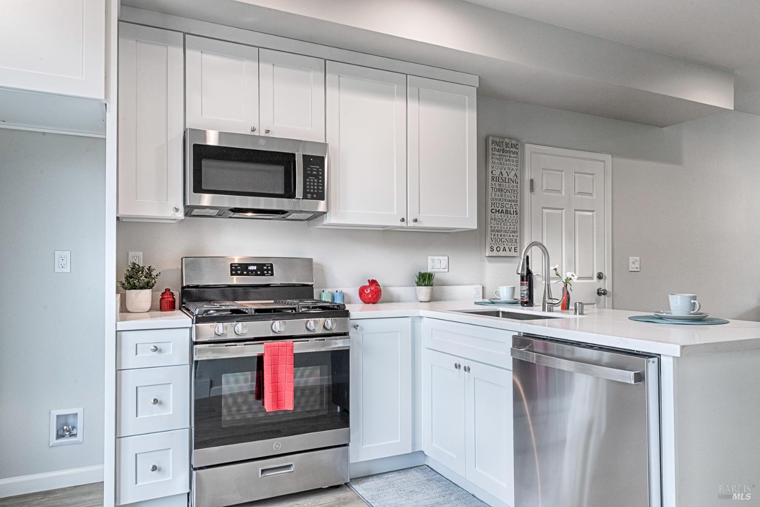 1962 Las Ventanas Drive Santa Rosa CA 95407