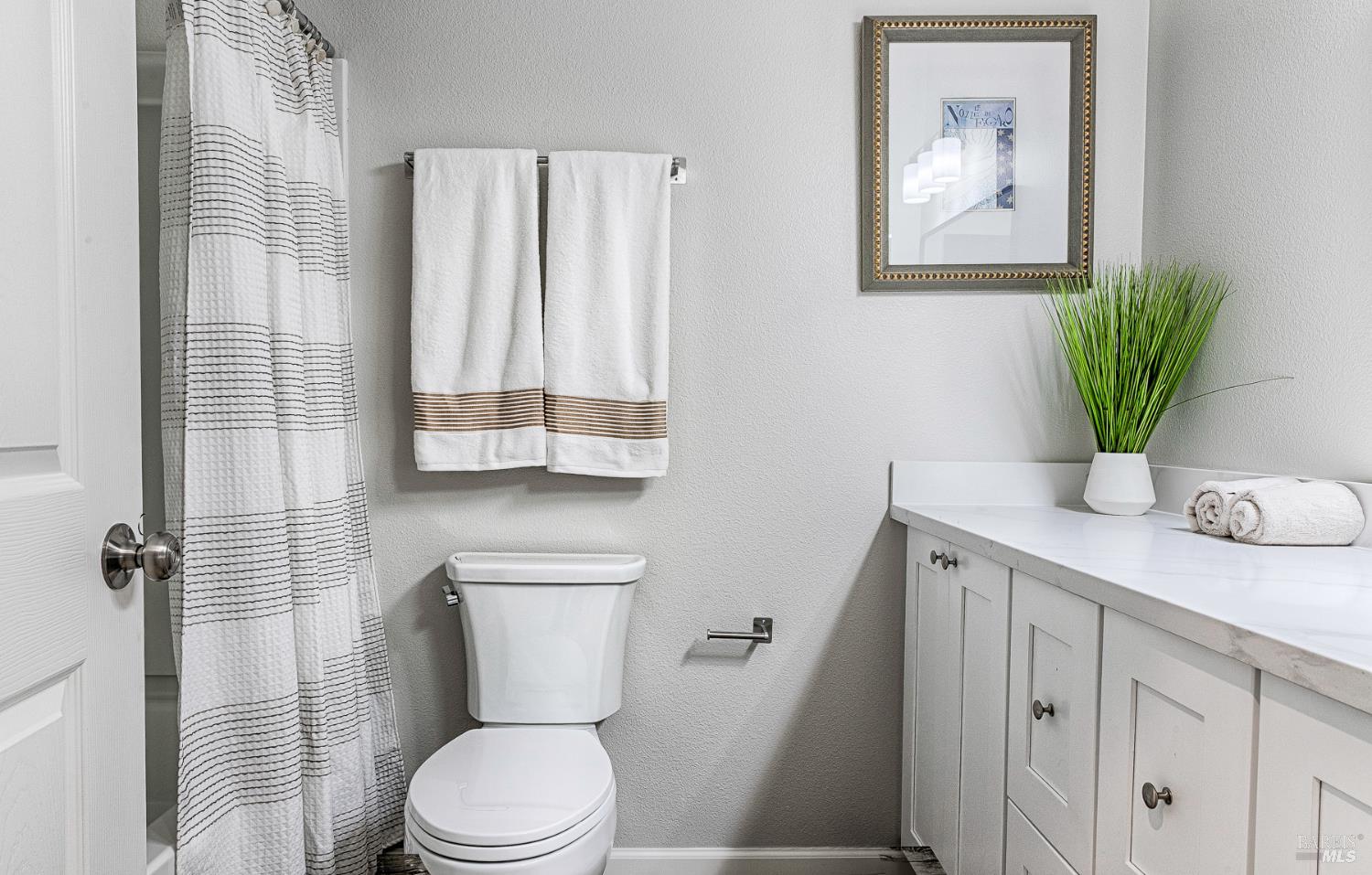 1962 Las Ventanas Drive Santa Rosa CA 95407
