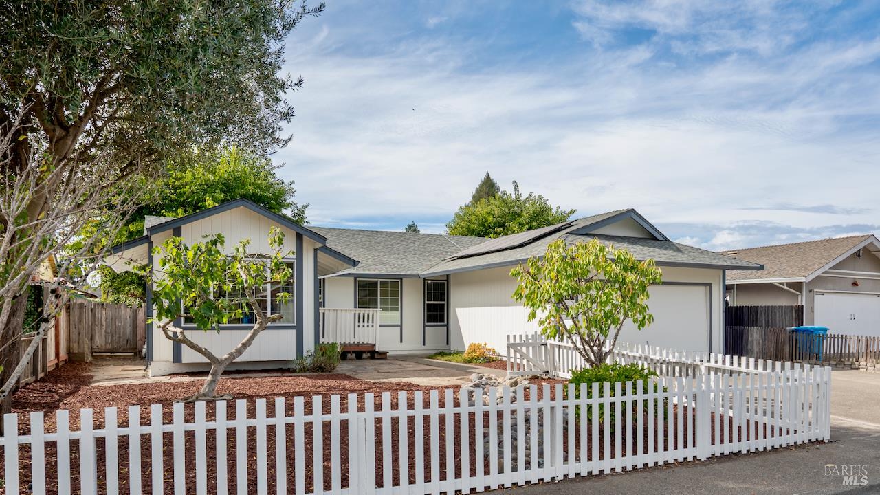 8479 Lakewood Avenue Cotati CA 94931