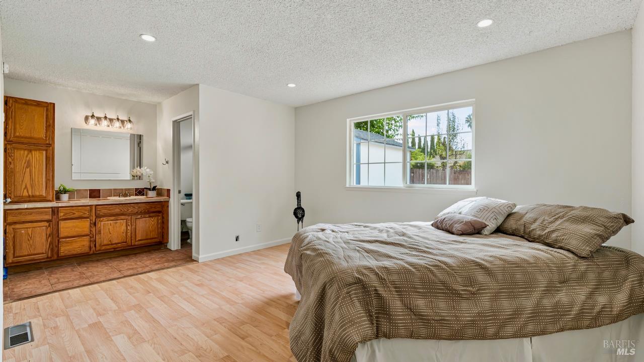 8479 Lakewood Avenue Cotati CA 94931
