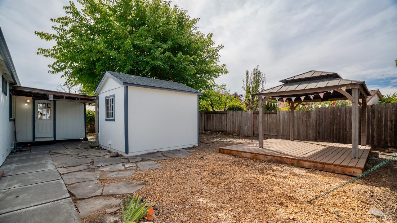 8479 Lakewood Avenue Cotati CA 94931