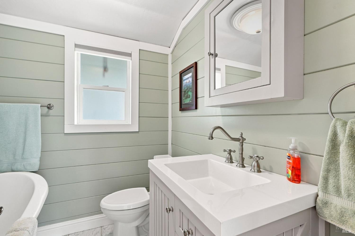 4100 Vine Hill Road Sebastopol CA 95472