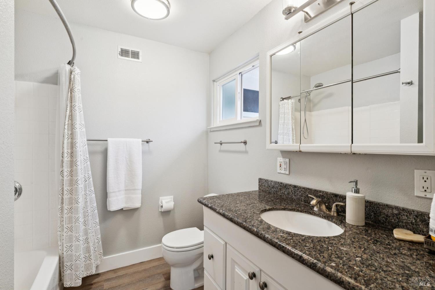 1276 Beechwood Drive Petaluma CA 94954