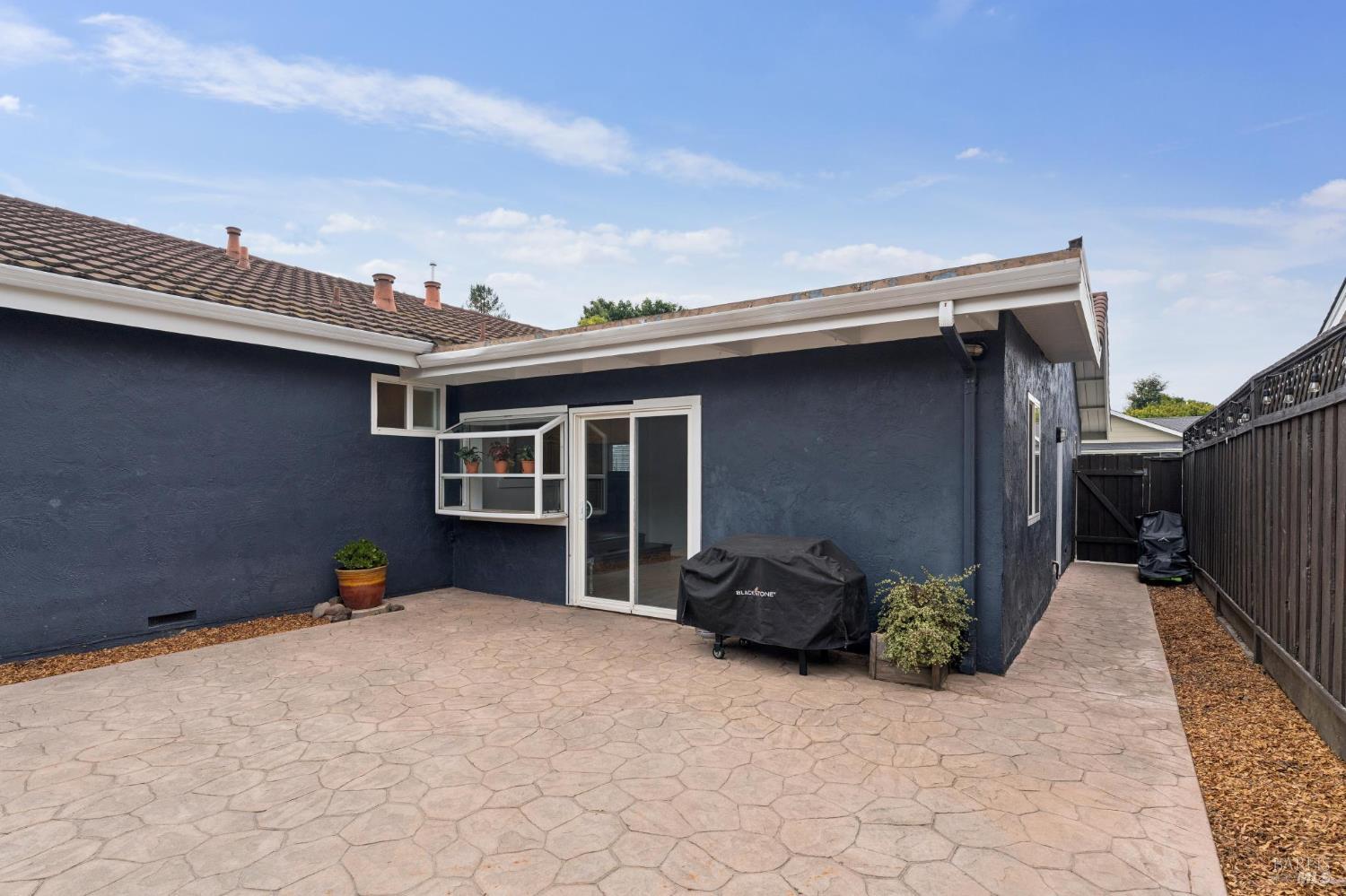 1276 Beechwood Drive Petaluma CA 94954
