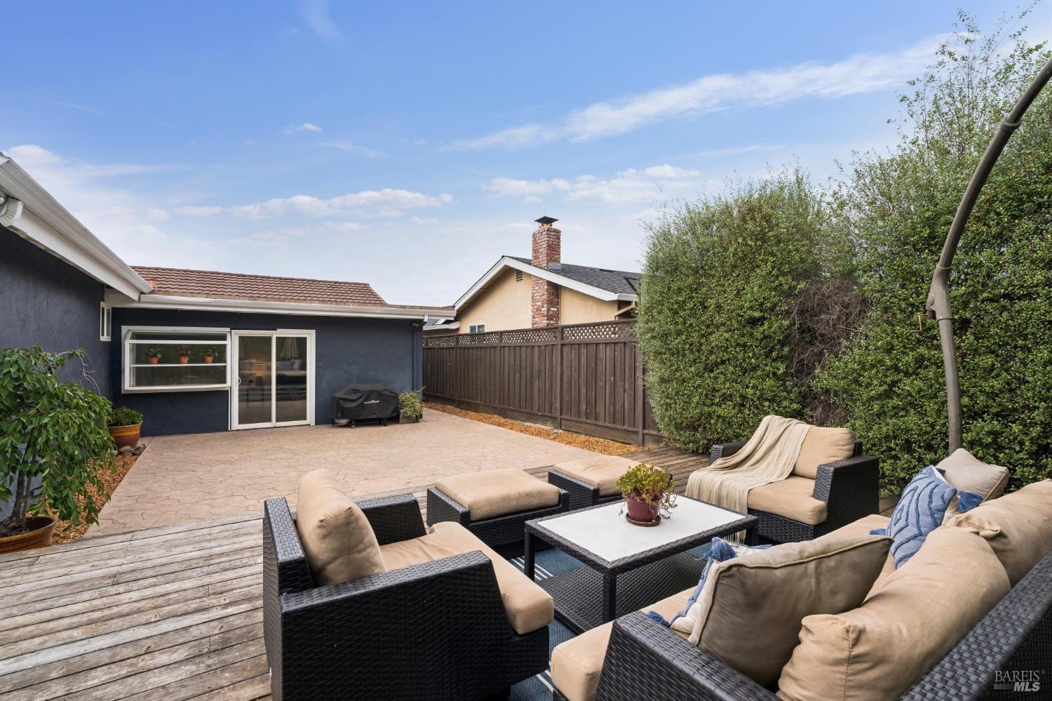 1276 Beechwood Drive Petaluma CA 94954