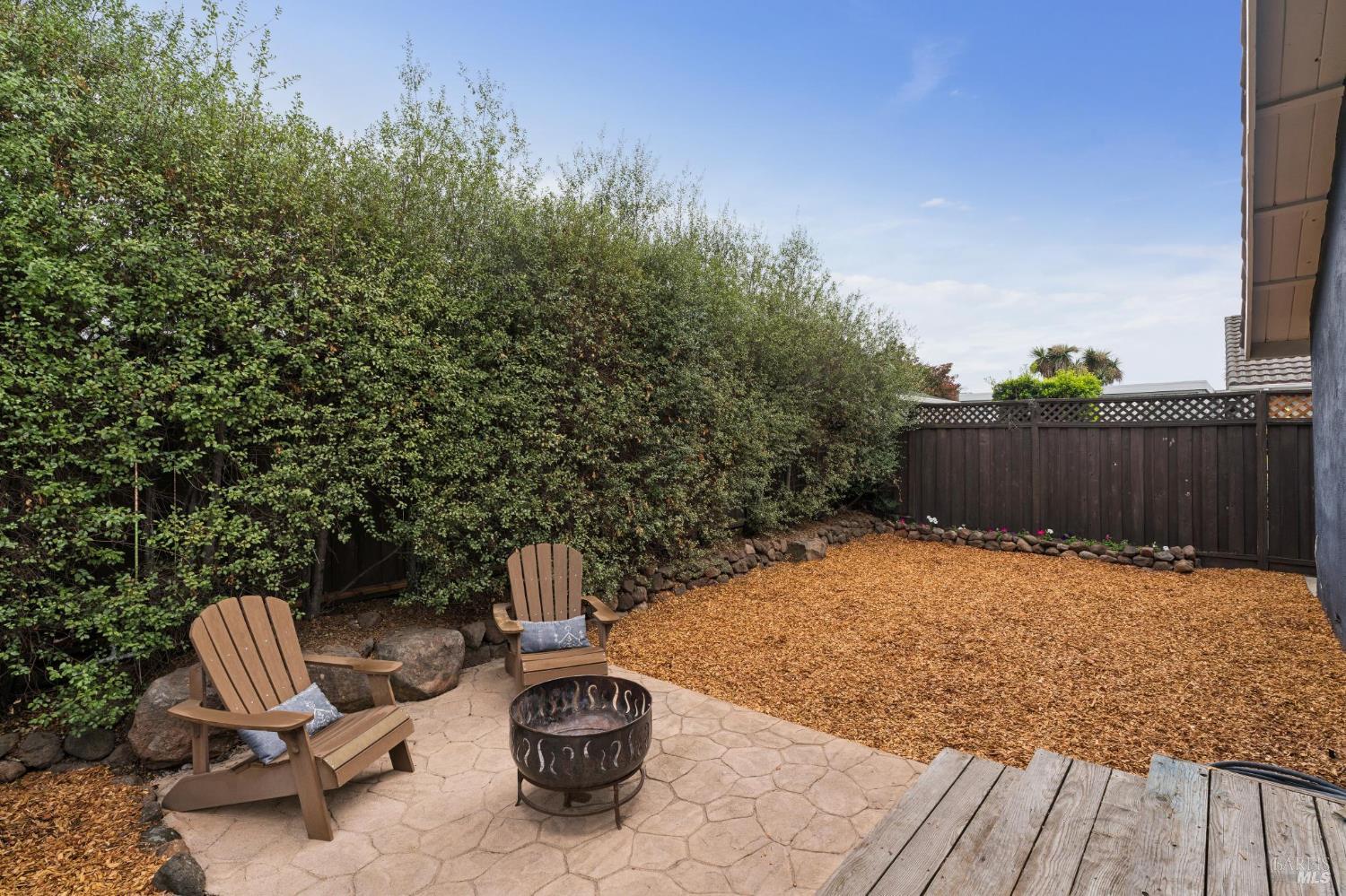 1276 Beechwood Drive Petaluma CA 94954