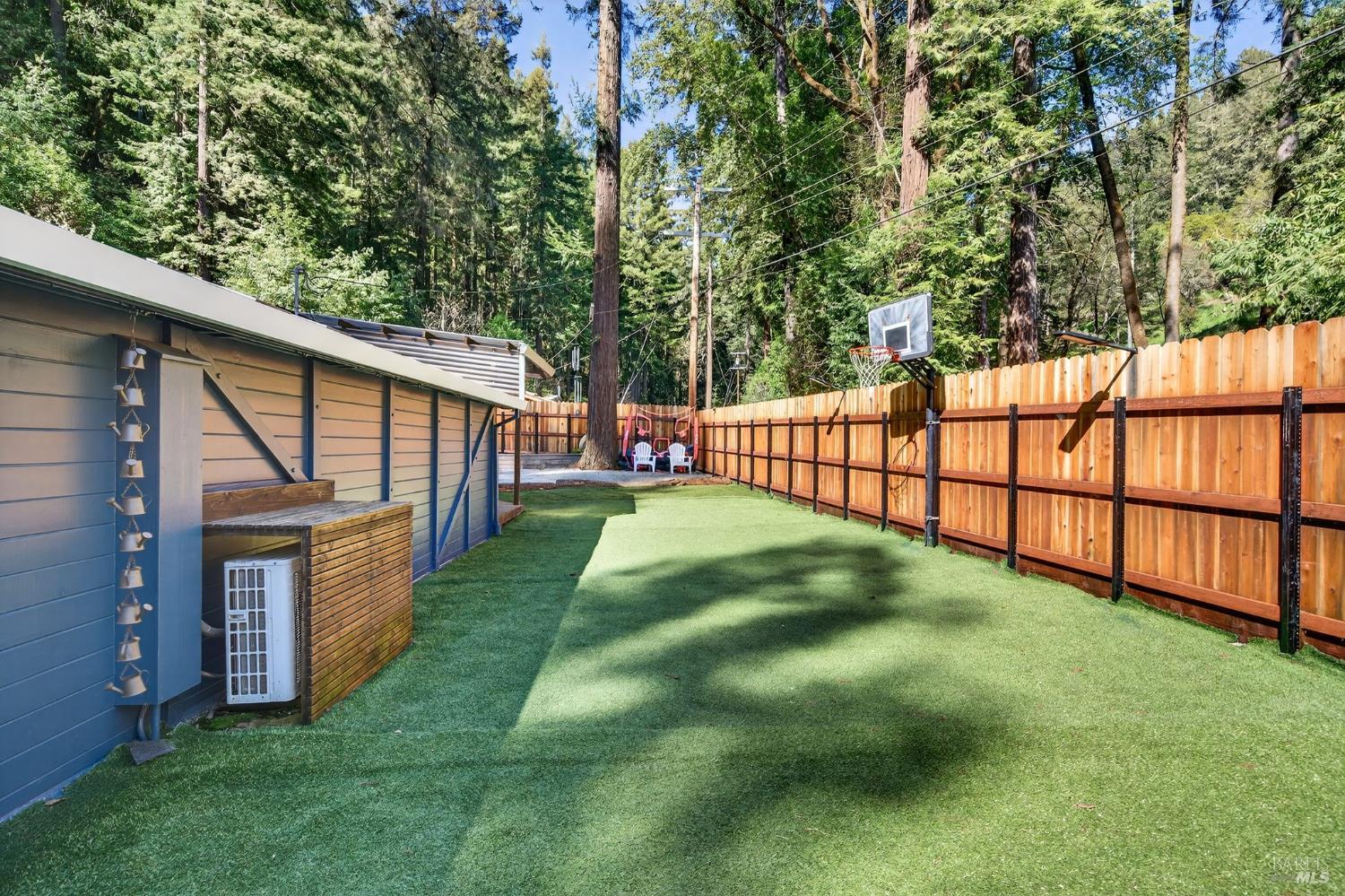 11207 Vellutini Road Forestville CA 95436
