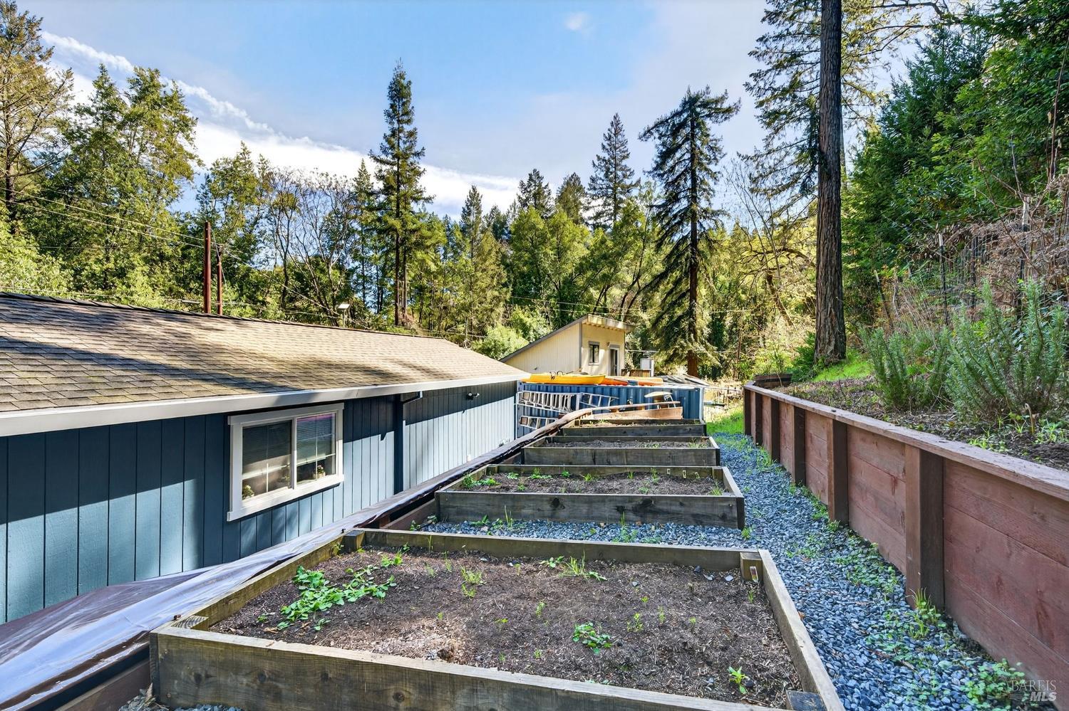 11207 Vellutini Road Forestville CA 95436