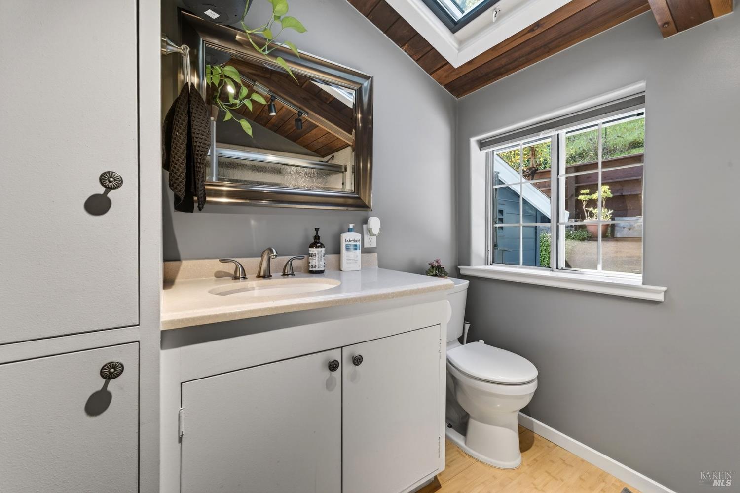 11207 Vellutini Road Forestville CA 95436